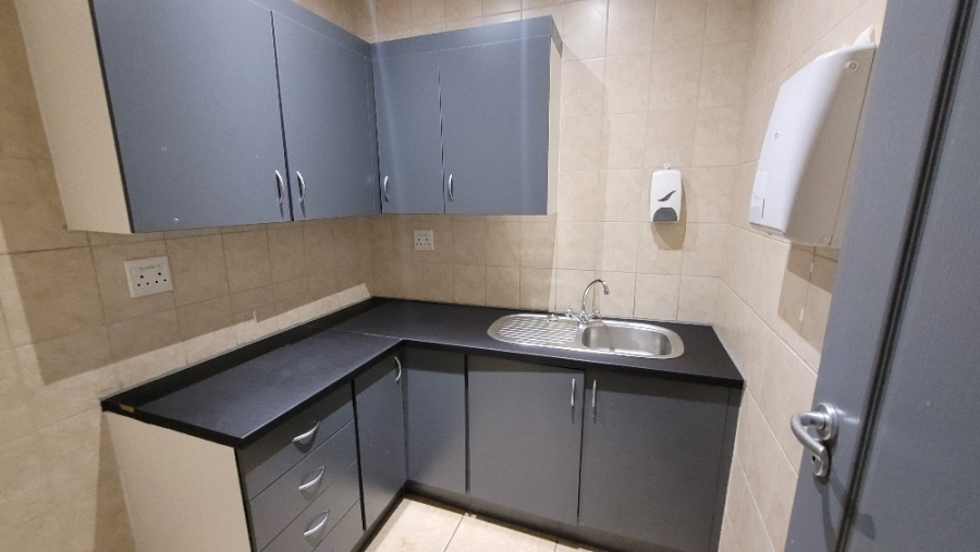 To Let Commercial Property for Rent in Ndabeni Western Cape